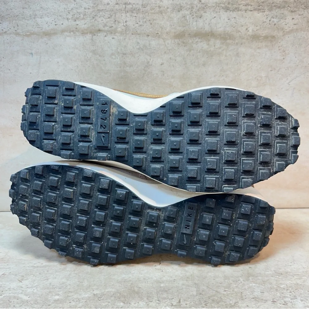 Nike Waffle Debut Summit White Metallic Gold‎ Sneakers FD0555-100 Womens 8.5